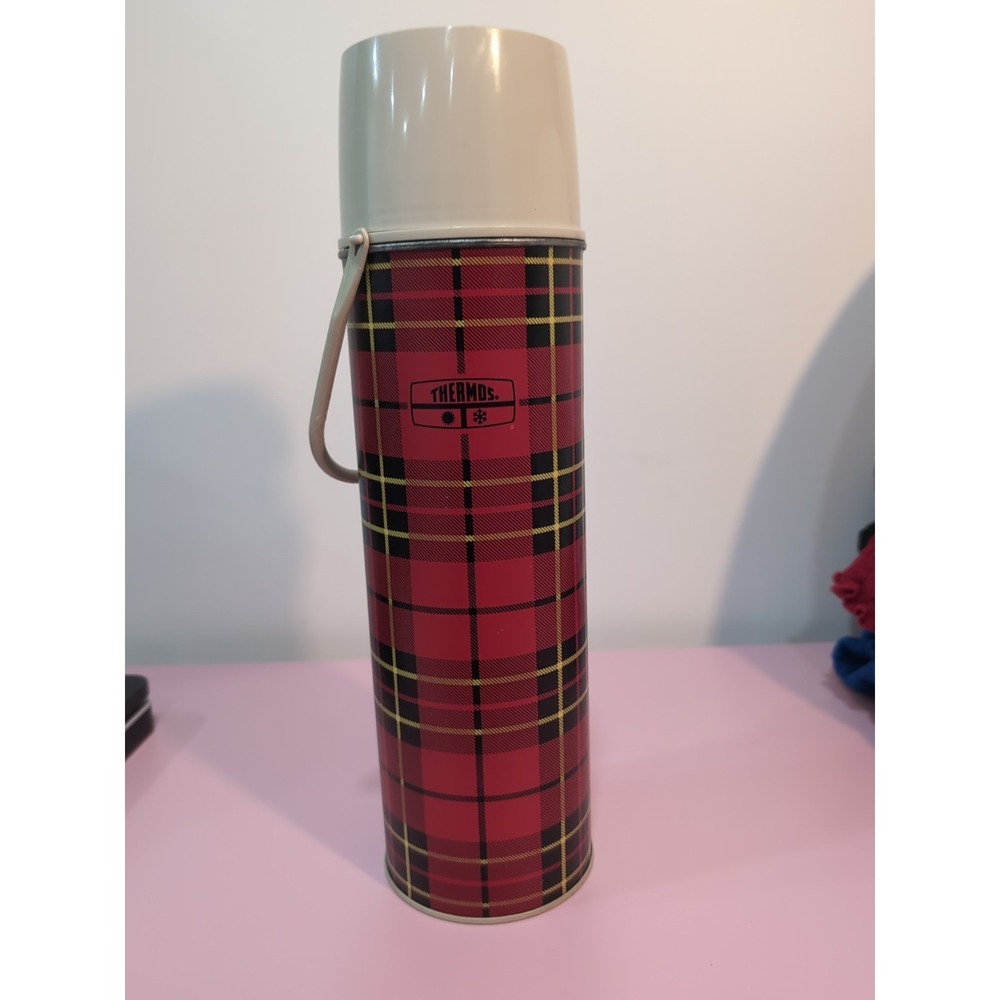 Vintage Thermos Red and Black Plaid King Seeley 1973